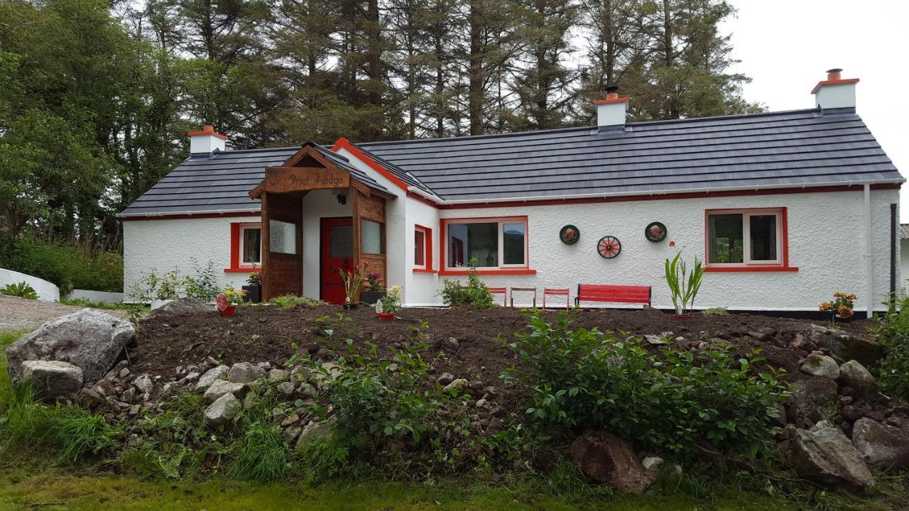 Back2Roots - Beautifully Restored Cottage, Doochary Exterior photo
